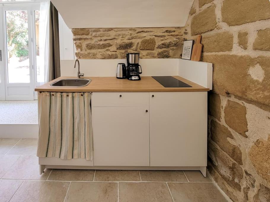 Studio Spacieux De Caractere Montaren-et-Saint-Médiers 외부 사진