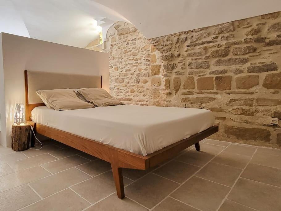 Studio Spacieux De Caractere Montaren-et-Saint-Médiers 외부 사진